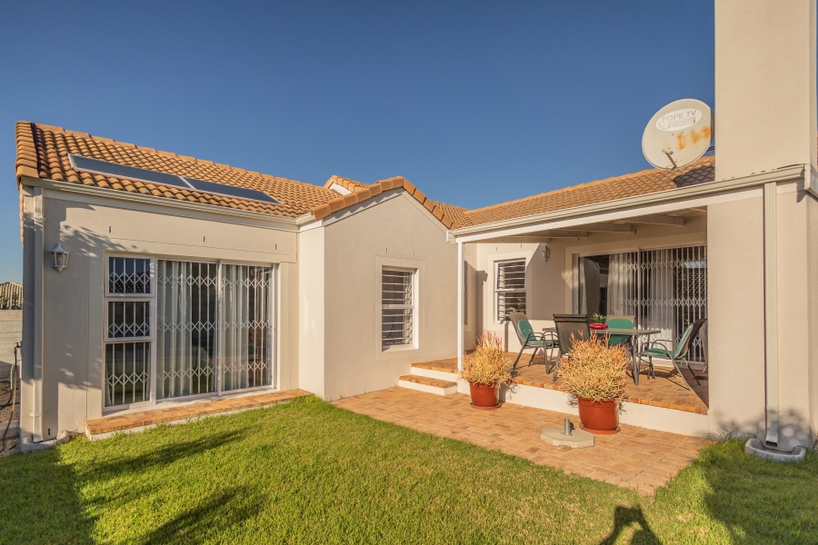 4 Bedroom Property for Sale in Pinehurst Western Cape